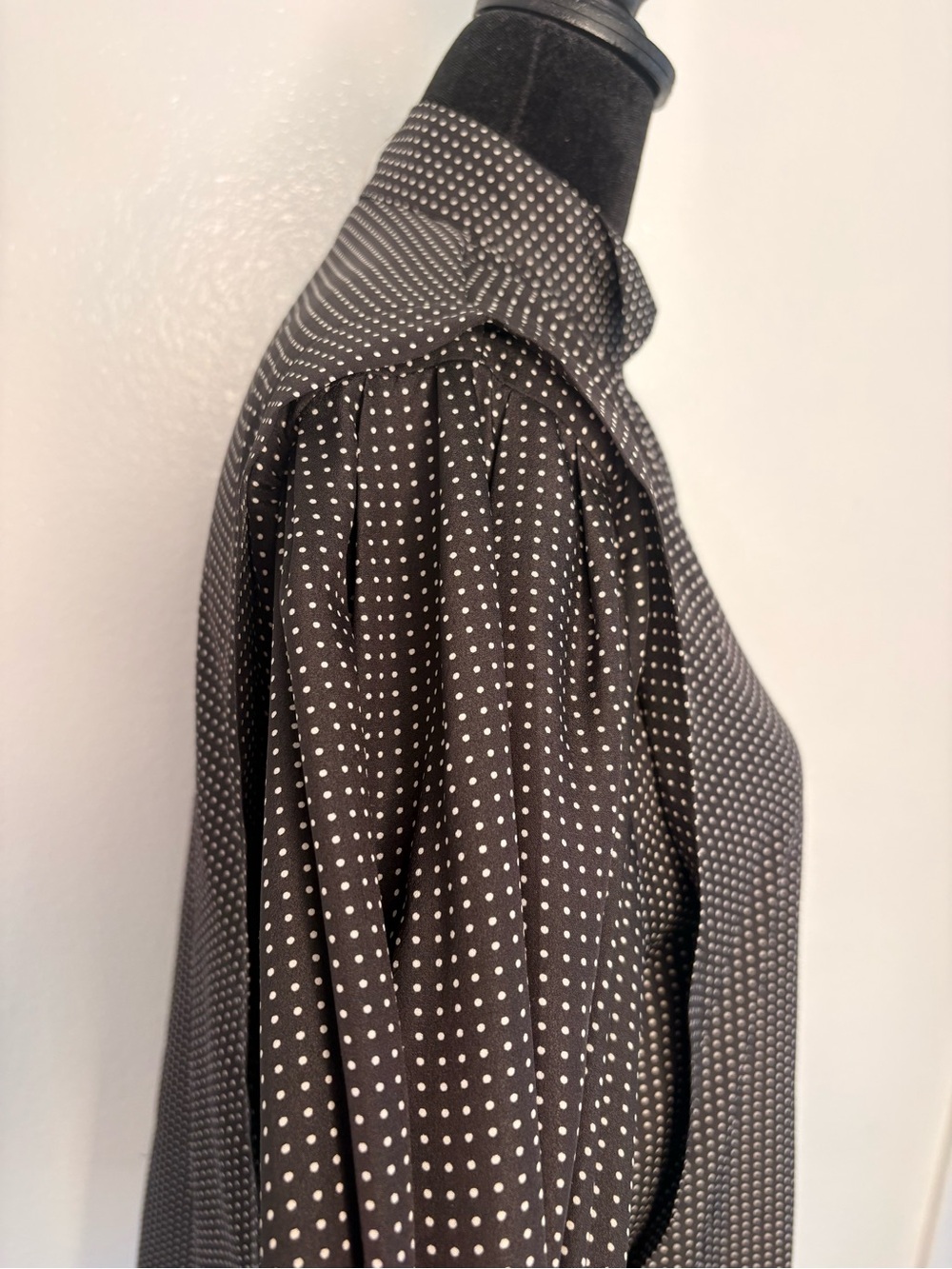 Liz Claiborne black and white polka dots Long Sleeve Blouse SIZE 12 (L) - Picture 5 of 9